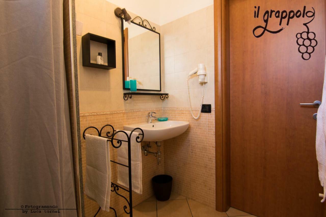 B&B Il Grappolo Foresteria Lombarda Sirmione Ngoại thất bức ảnh