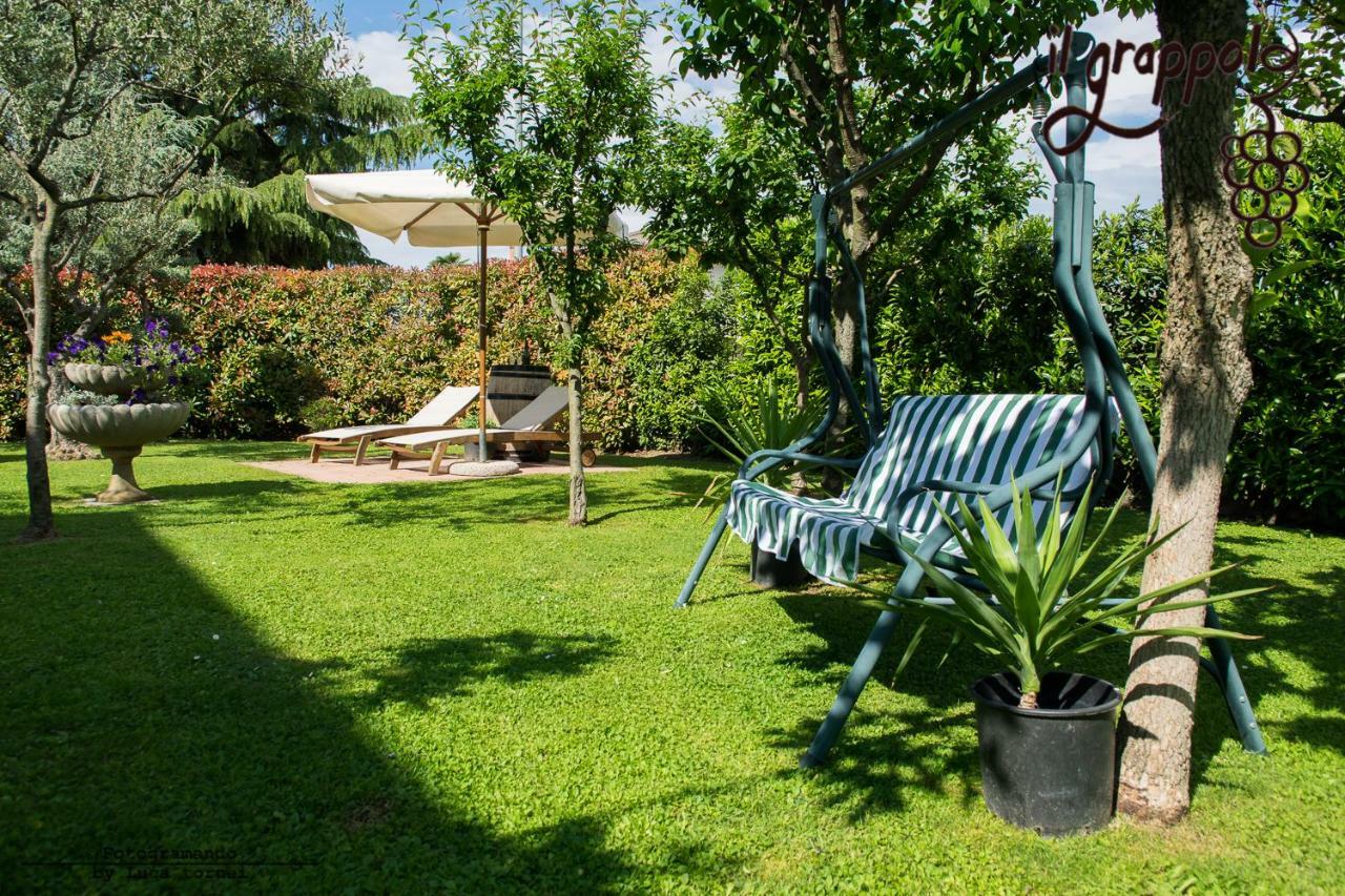 B&B Il Grappolo Foresteria Lombarda Sirmione Ngoại thất bức ảnh