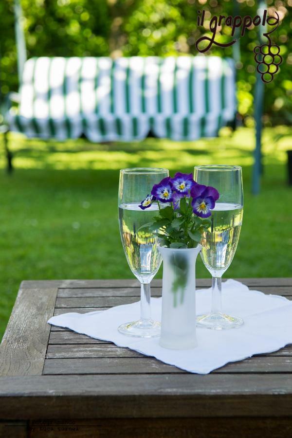 B&B Il Grappolo Foresteria Lombarda Sirmione Ngoại thất bức ảnh