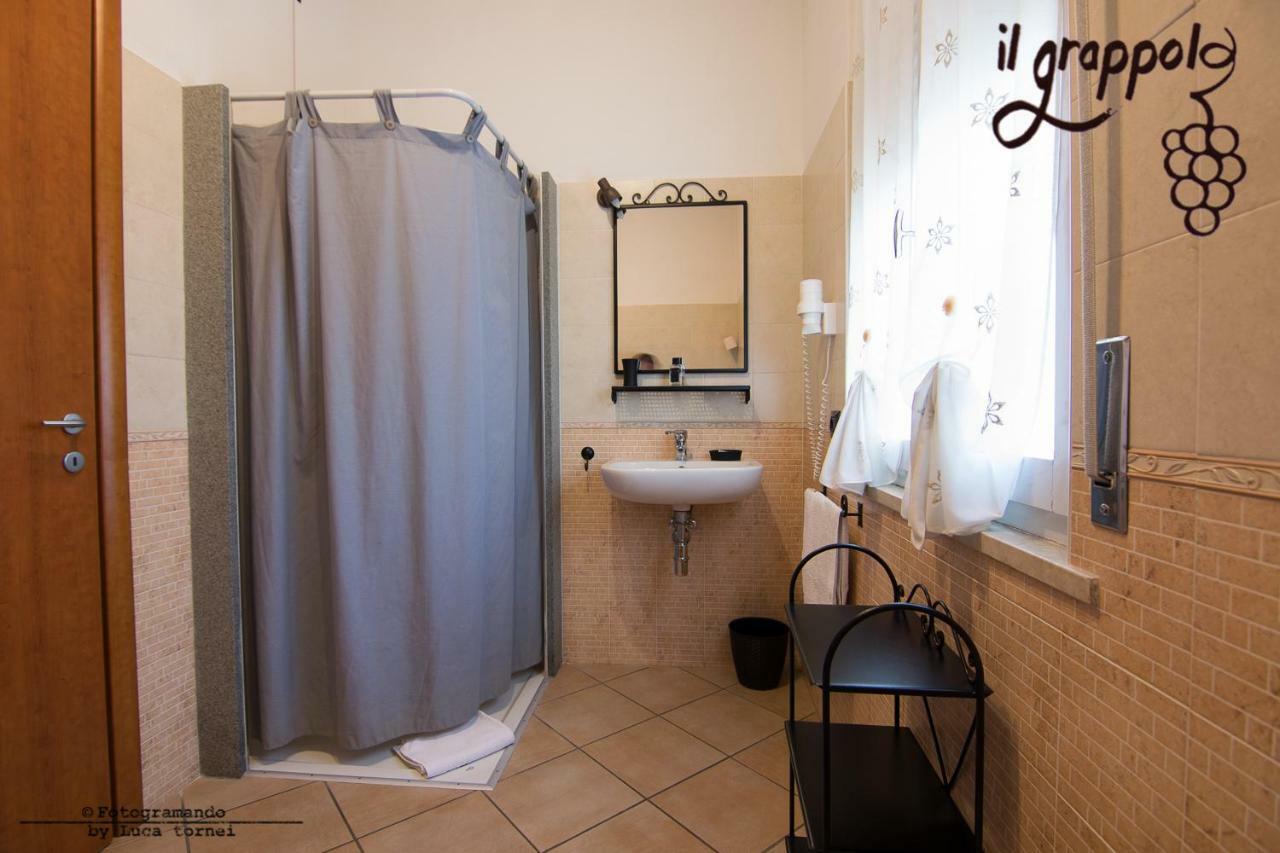 B&B Il Grappolo Foresteria Lombarda Sirmione Ngoại thất bức ảnh